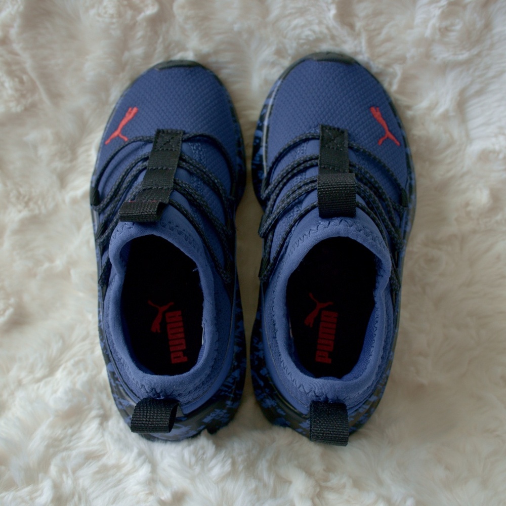Puma Kids Blue Sneakers with Black and Red Accents - Picture 6 of 8